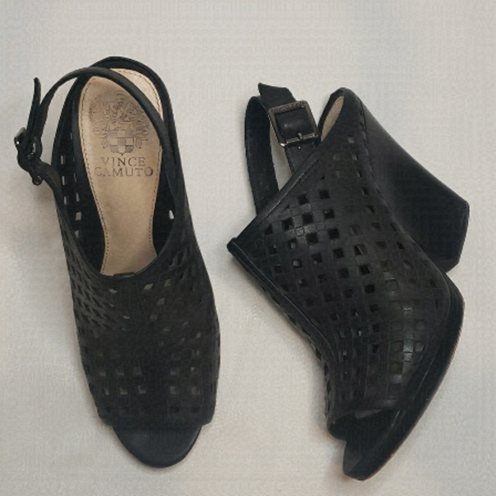 VINCE CAMUTO Chunky Heel Perforated Leather